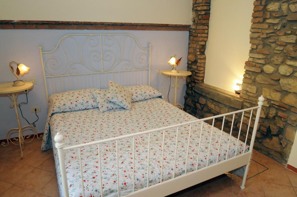 Monticelli Brusati Villa Gradoni מראה חיצוני תמונה