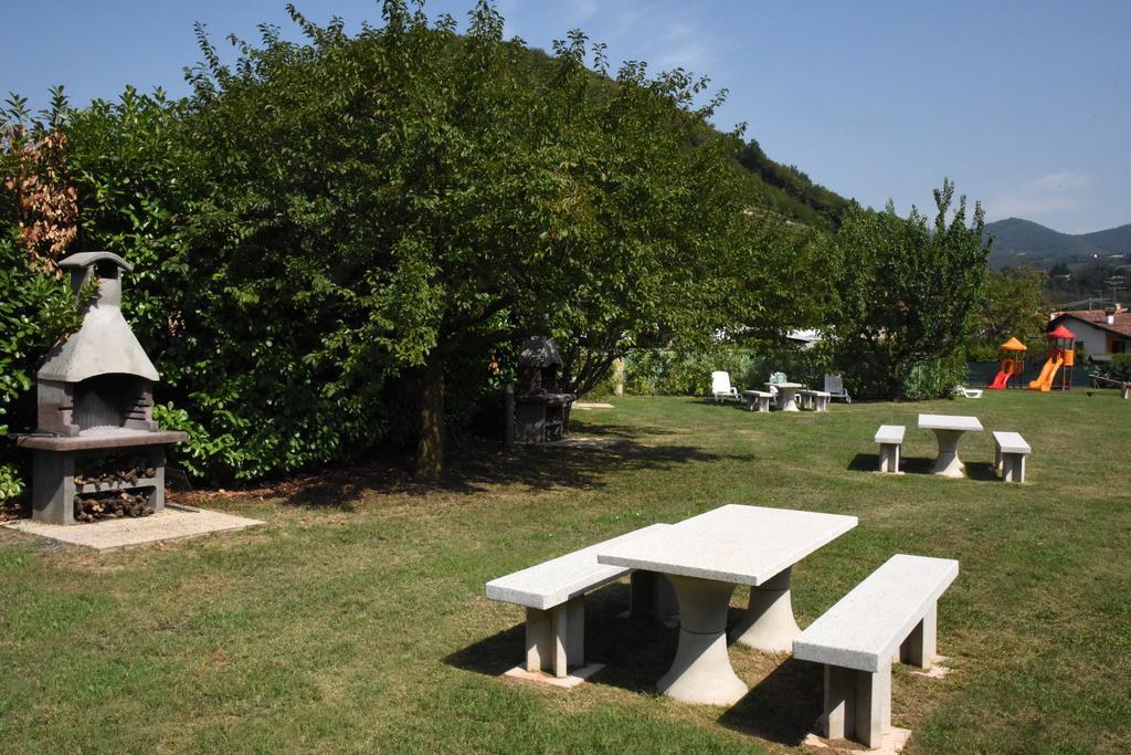 Monticelli Brusati Villa Gradoni מראה חיצוני תמונה