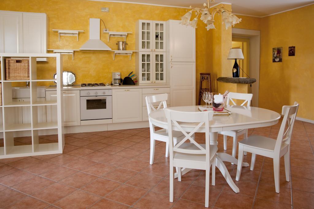 Monticelli Brusati Villa Gradoni מראה חיצוני תמונה